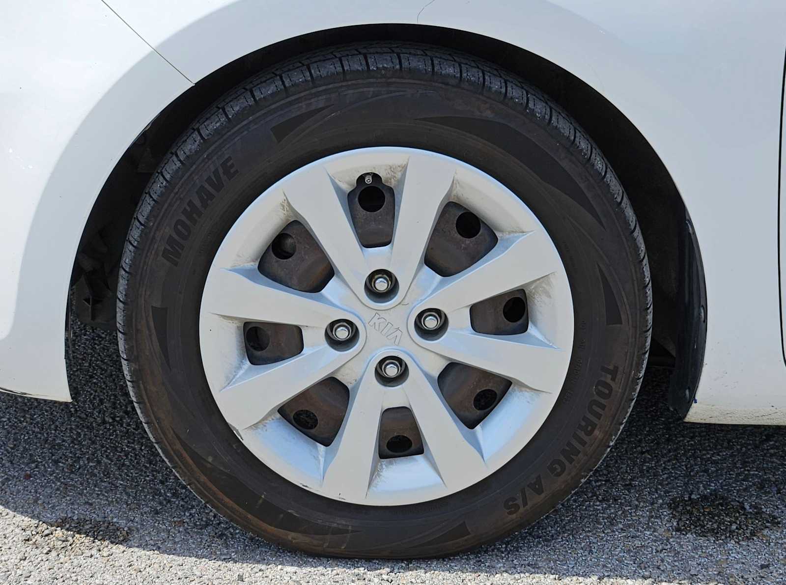 Thumbnail: 2016 Kia Rio - 11