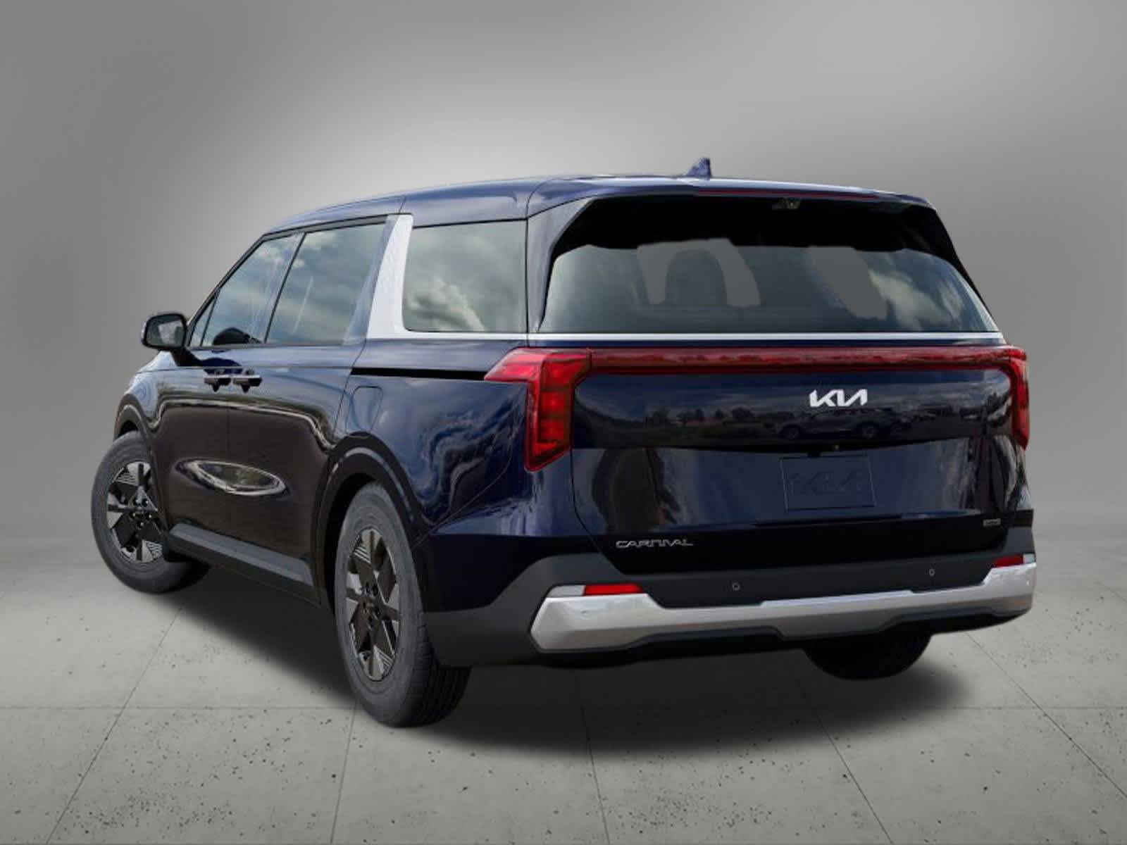 2026 Kia Carnival LXS photo 2