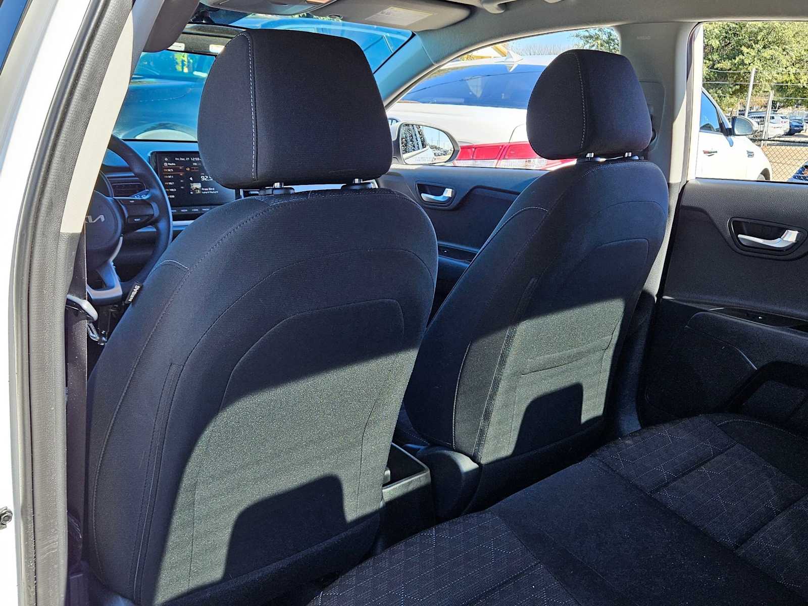 Thumbnail: 2023 Kia Rio - 18