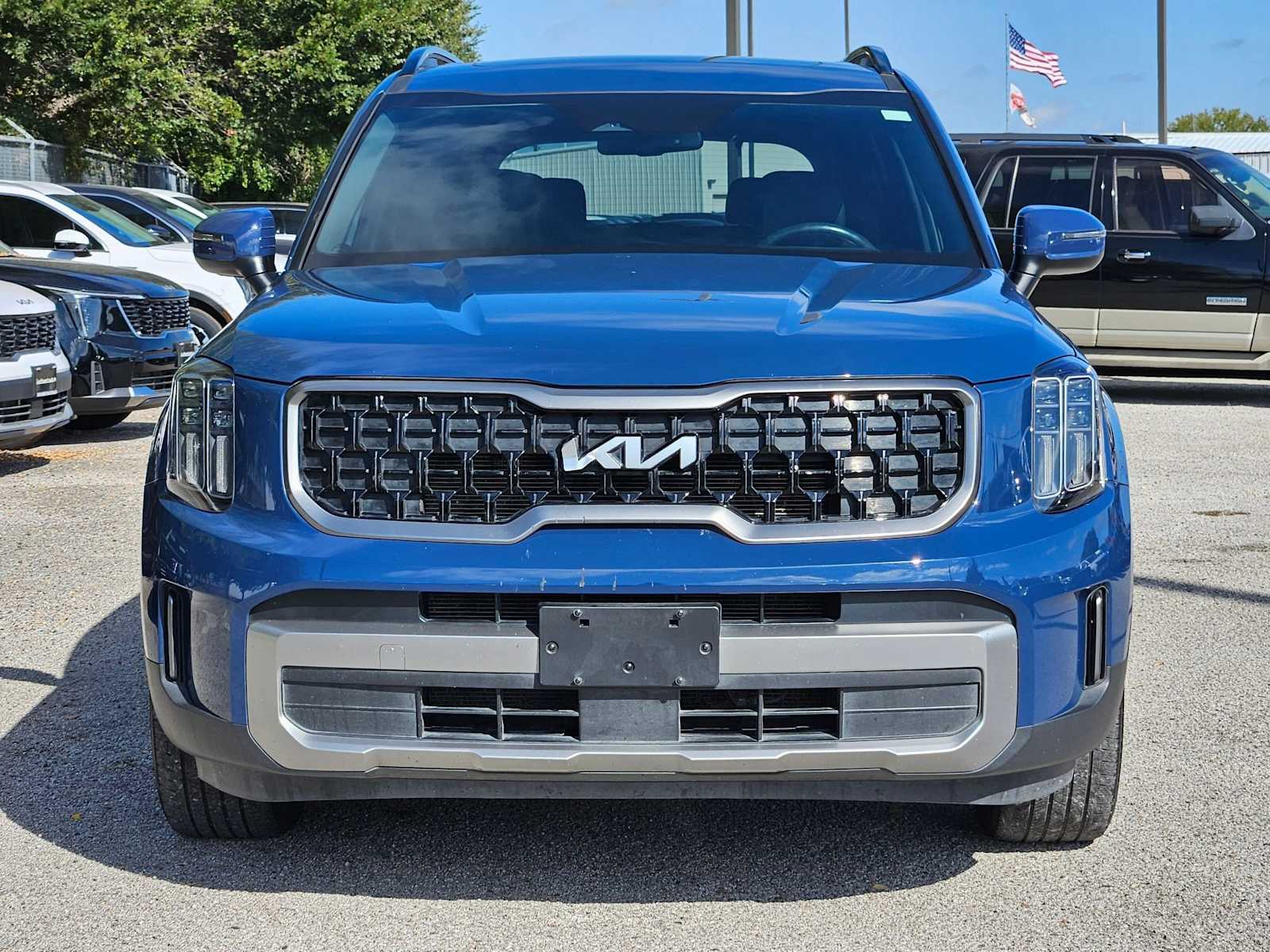 Thumbnail: 2023 Kia Telluride - 9