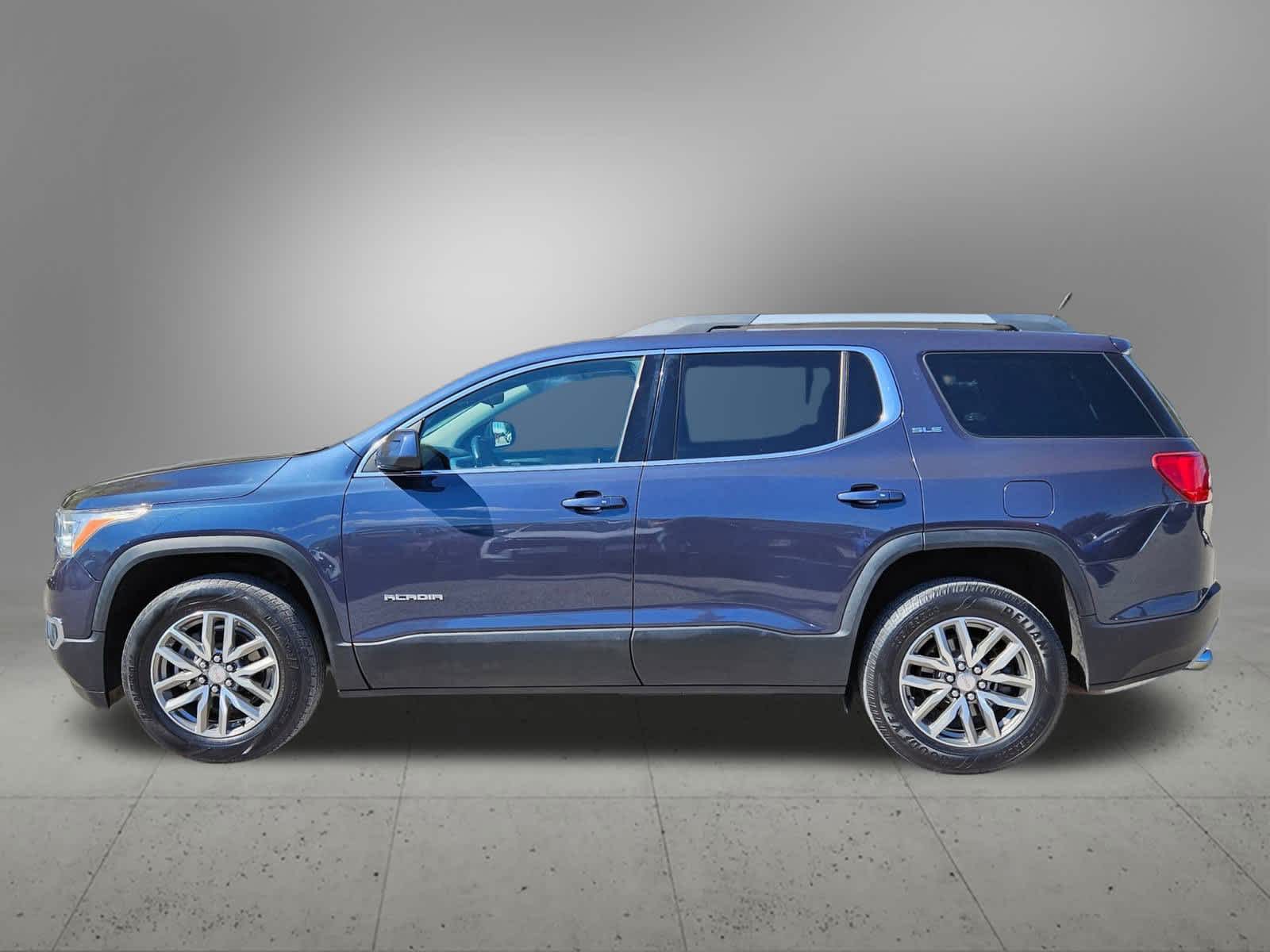 2018 Gmc Acadia SLE photo 2