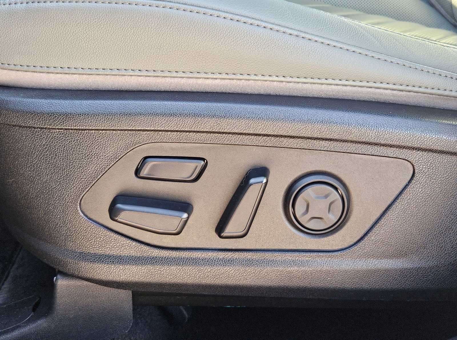 Thumbnail: 2024 Kia Sorento - 18