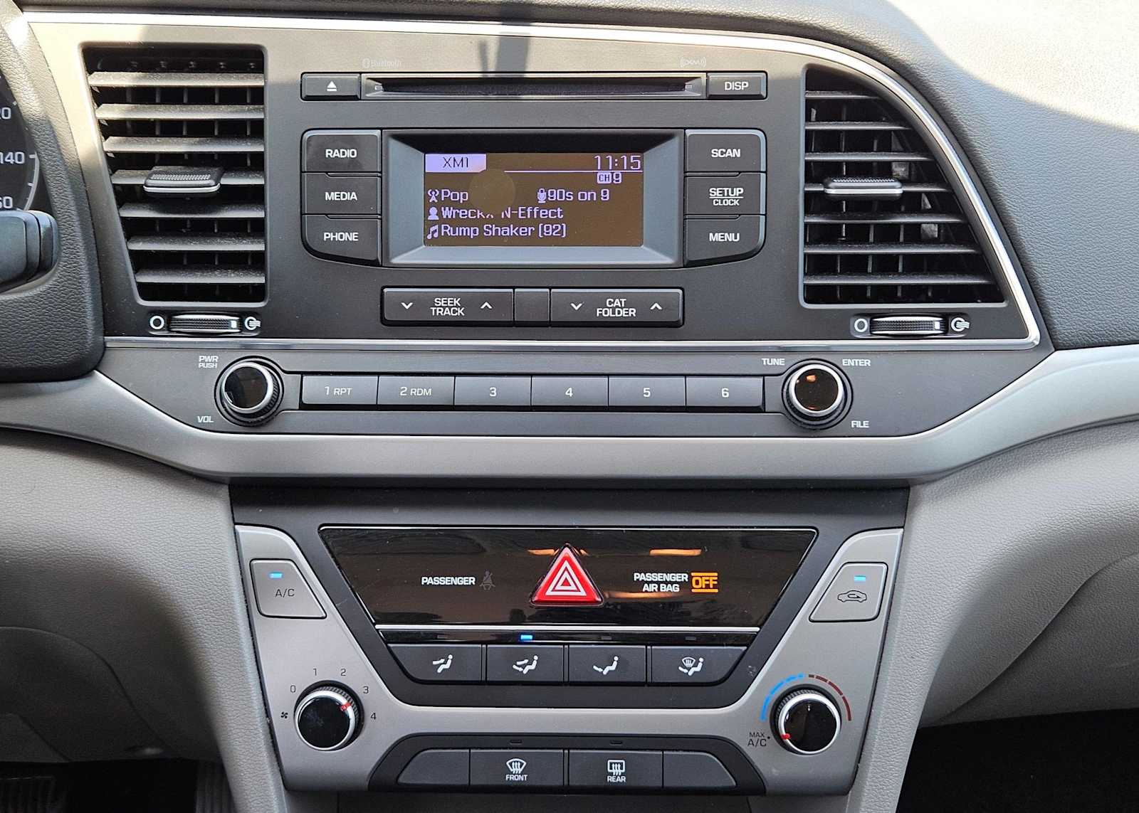 Thumbnail: 2017 Hyundai Elantra - 18