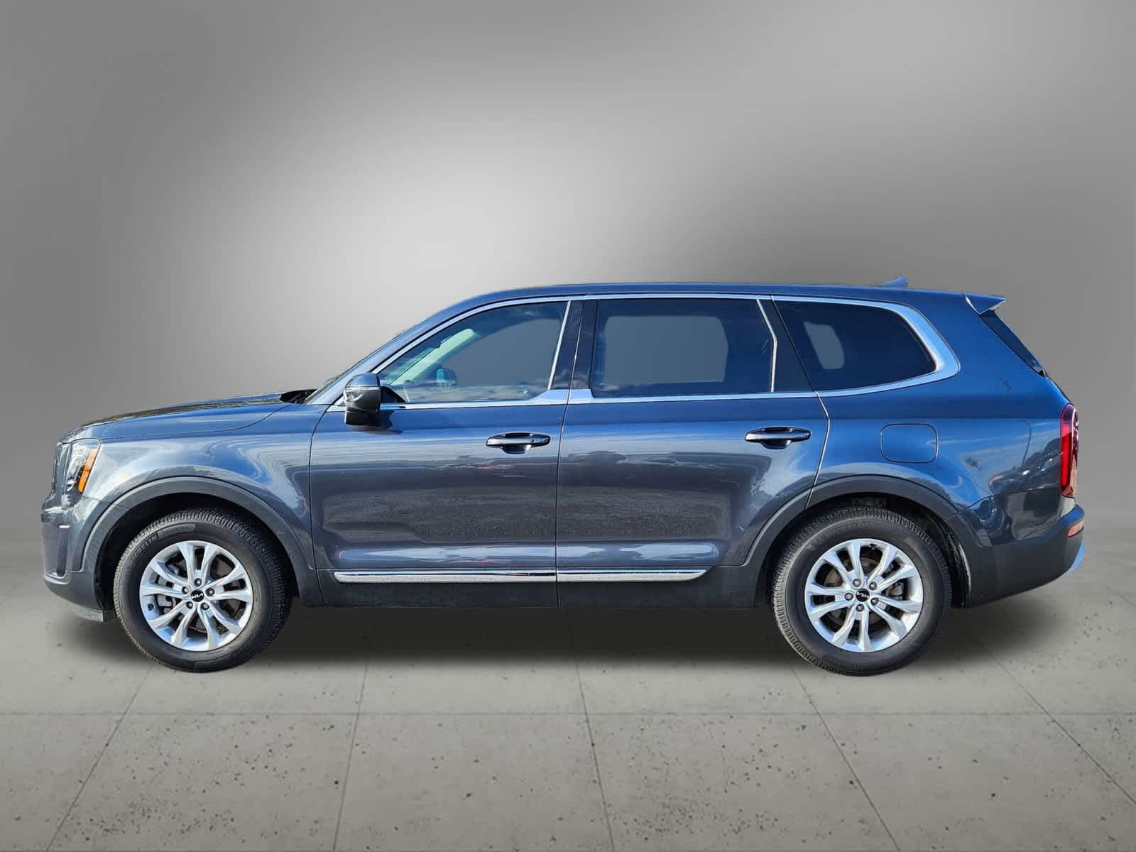 Thumbnail: 2022 Kia Telluride - 3