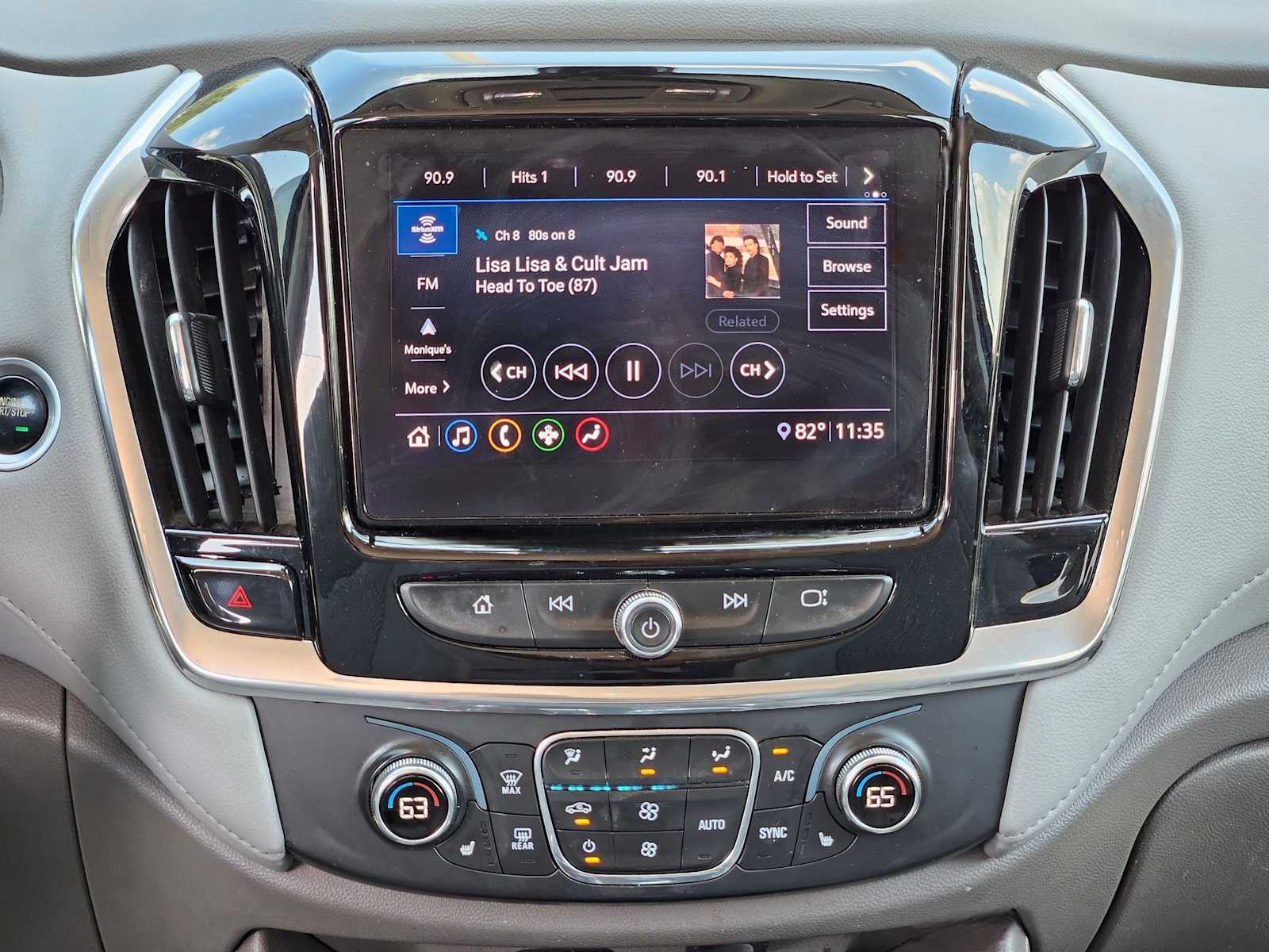 Thumbnail: 2020 Chevrolet Traverse - 20
