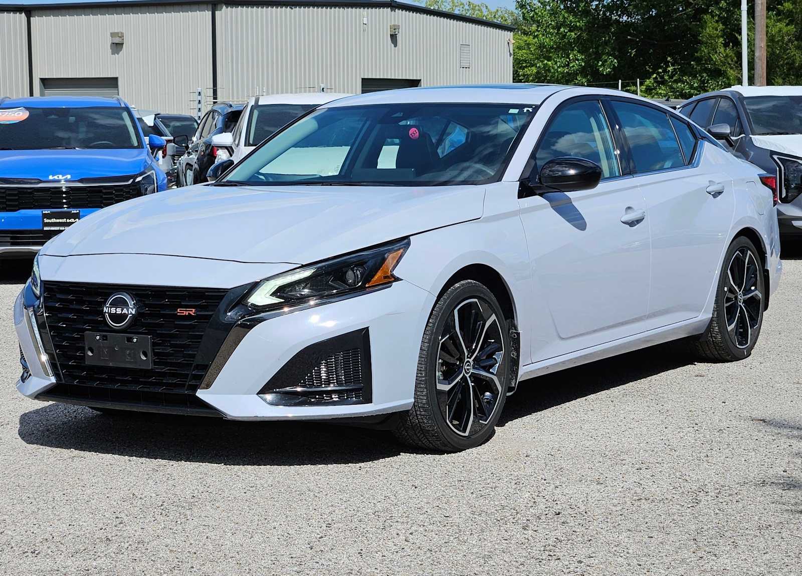 Thumbnail: 2024 Nissan Altima - 9