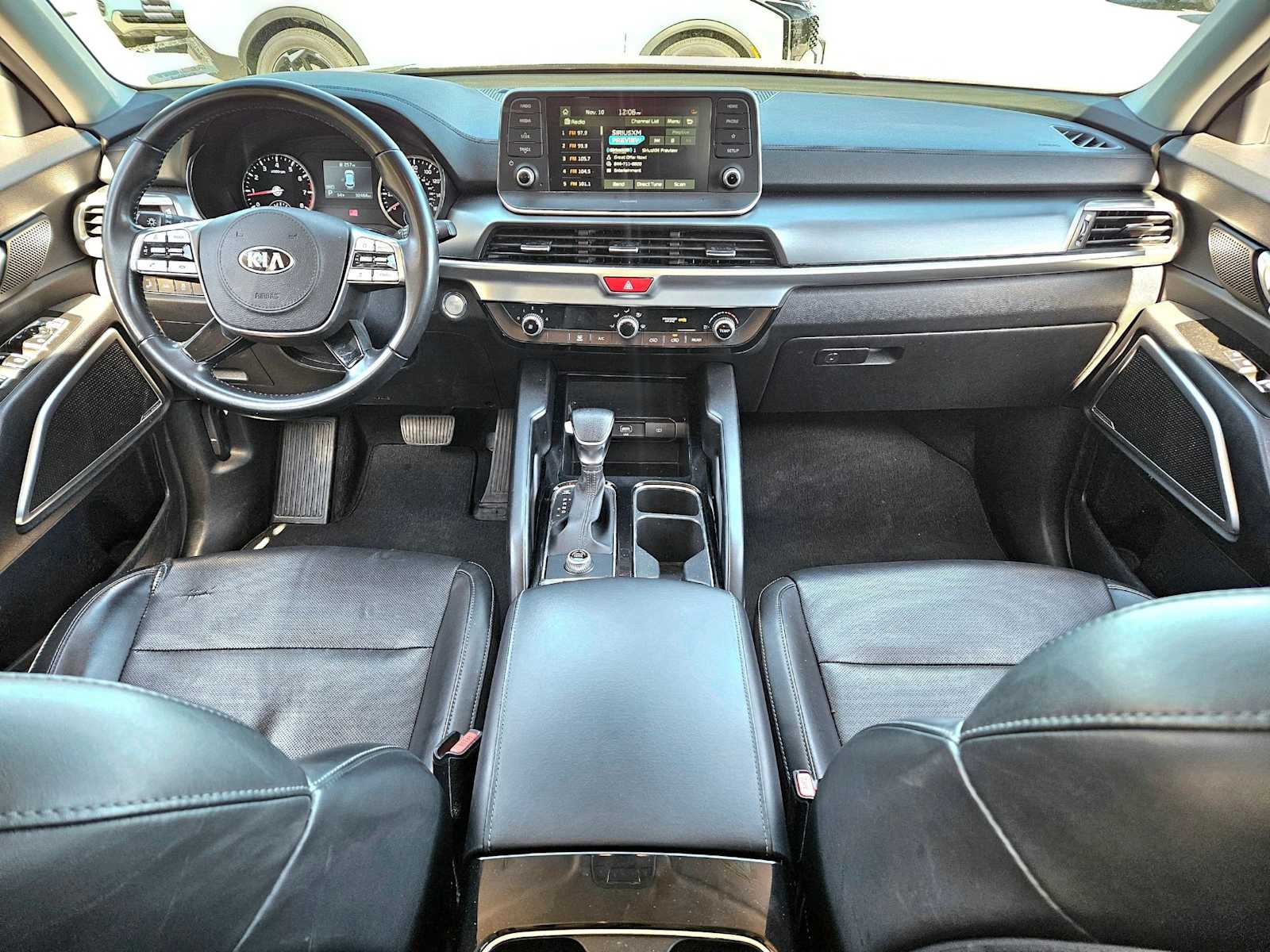 Thumbnail: 2021 Kia Telluride - 17