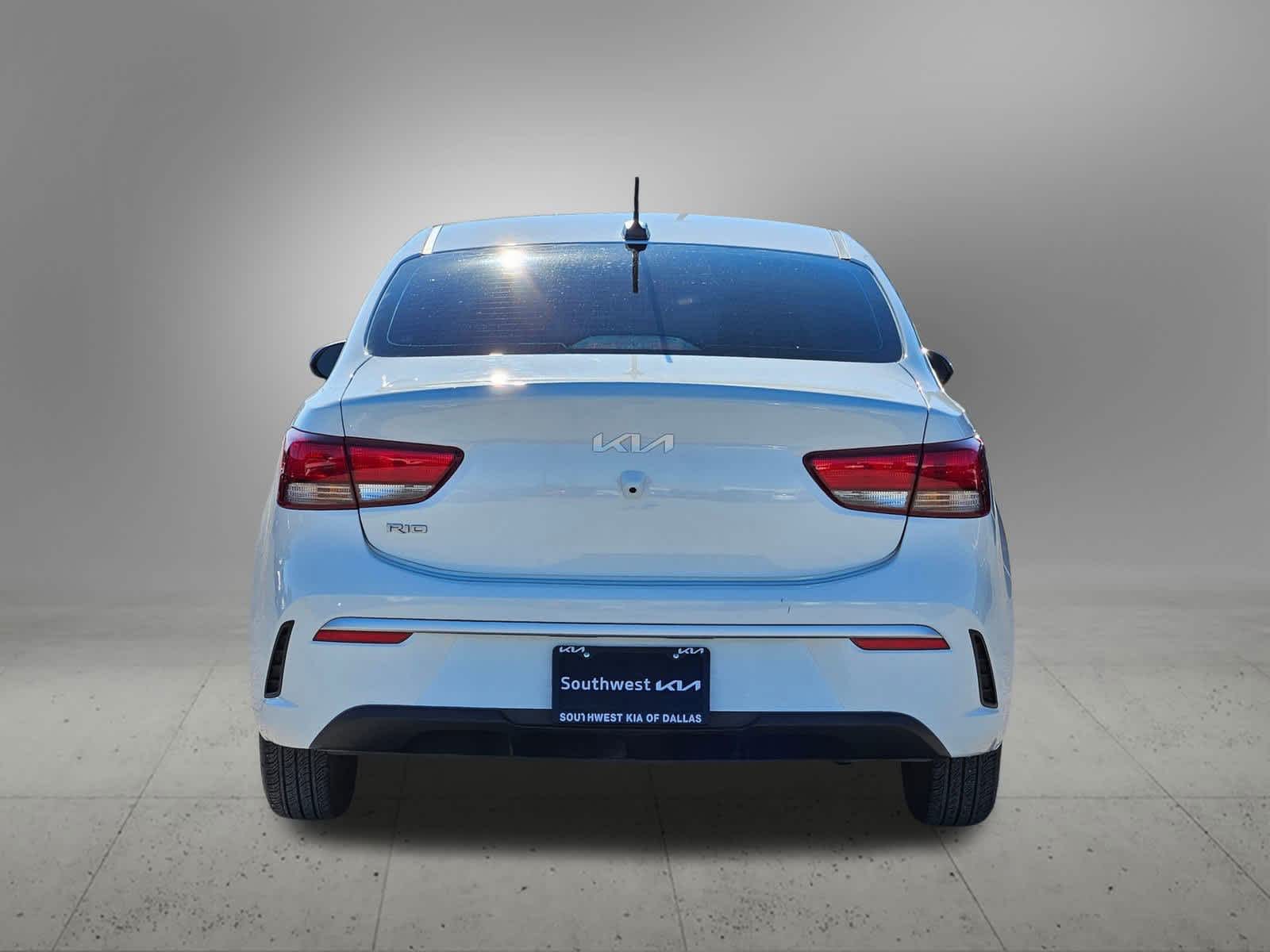 Thumbnail: 2023 Kia Rio - 5