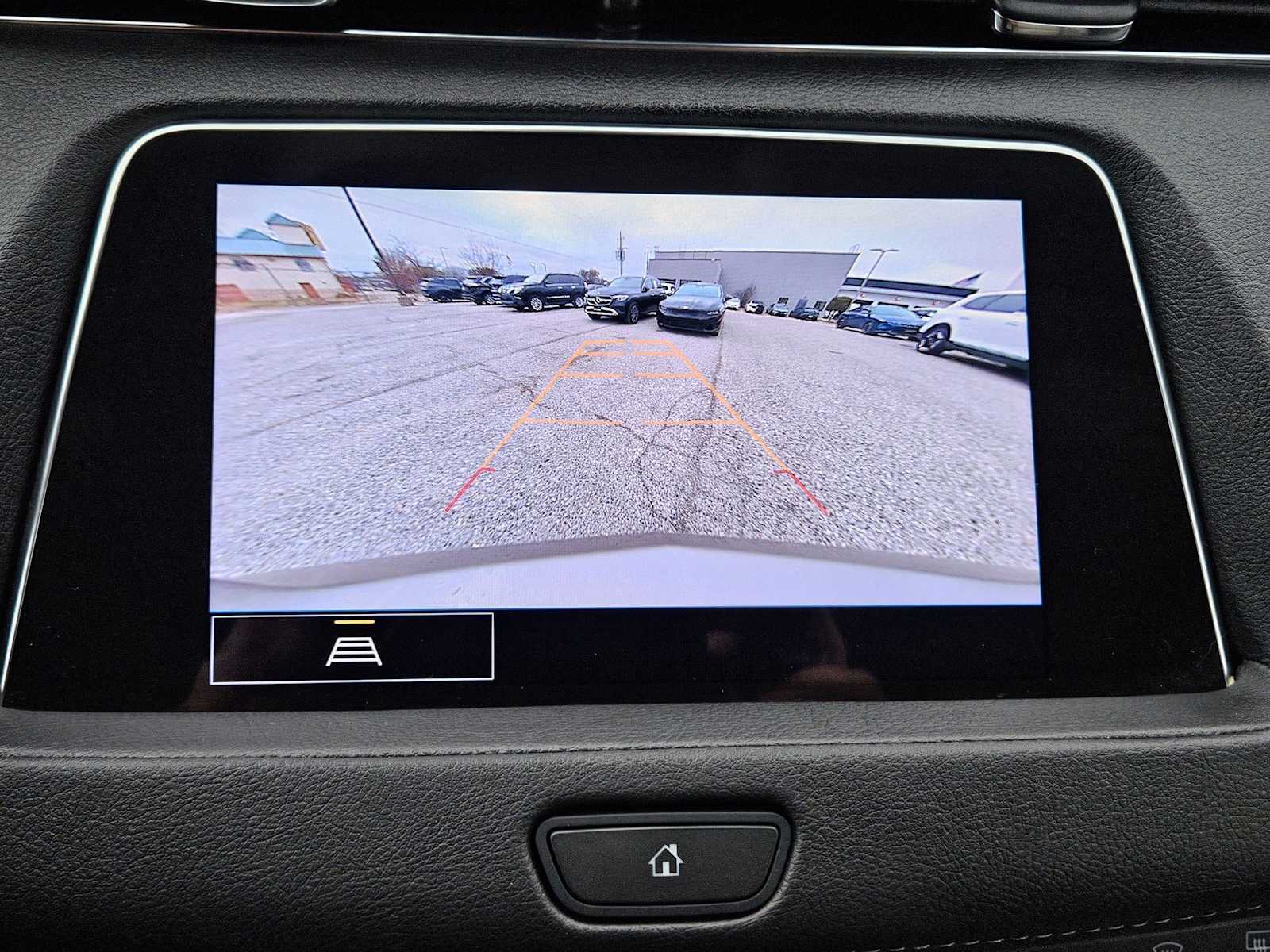 Thumbnail: 2023 Cadillac XT4 - 29