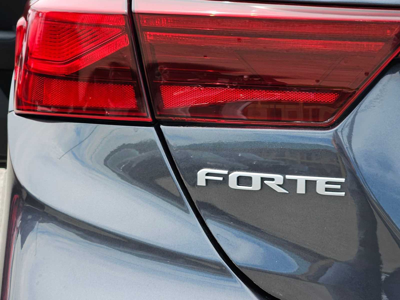 Thumbnail: 2024 Kia Forte - 13