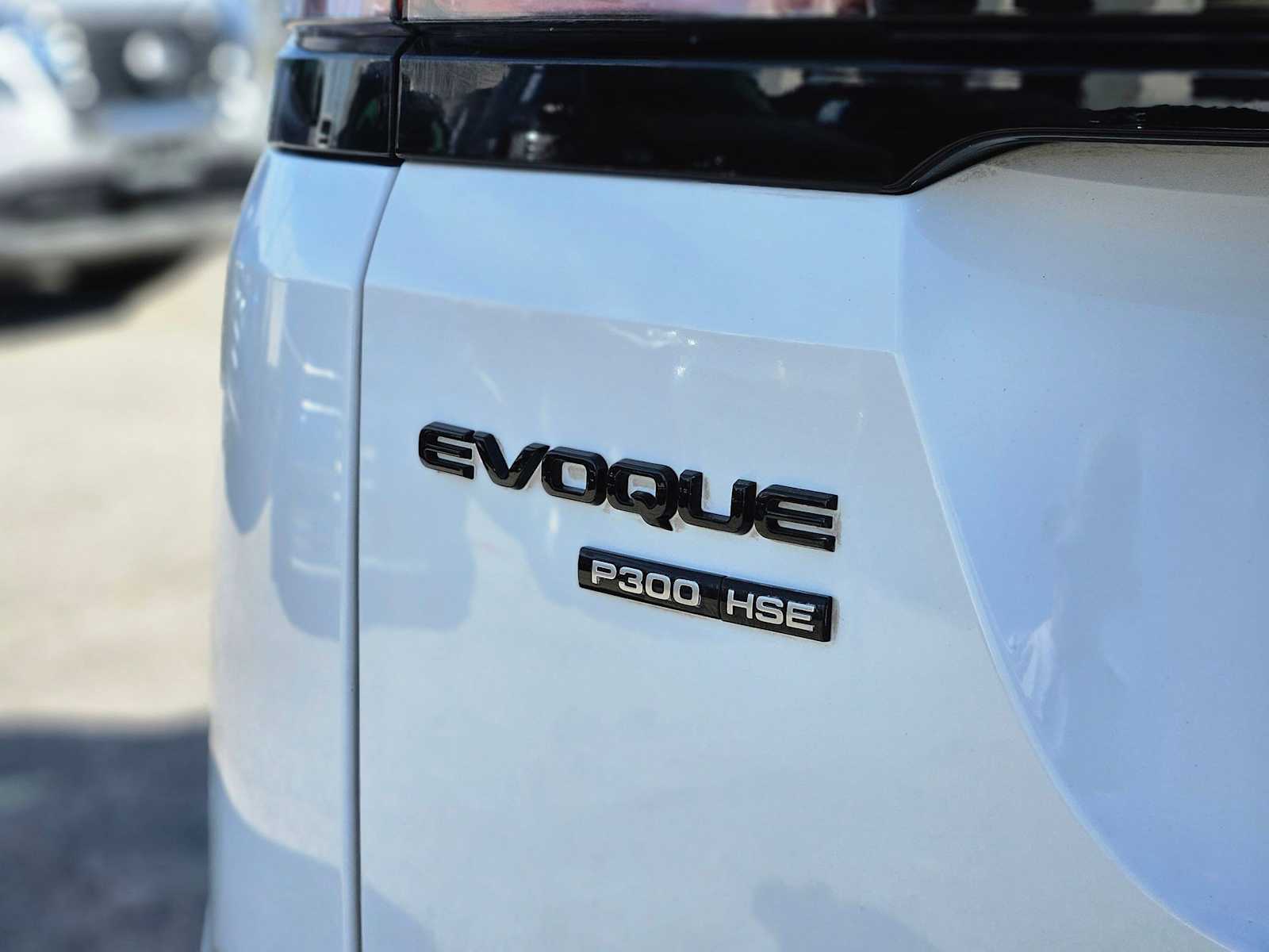 Thumbnail: 2020 Land Rover Range Rover Evoque - 14