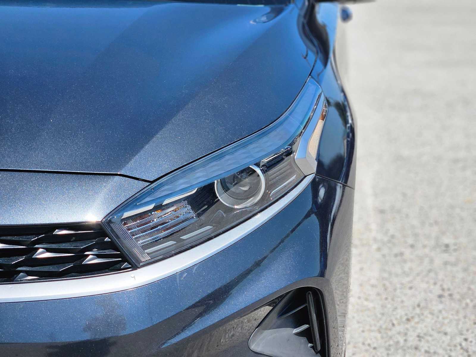 Thumbnail: 2023 Kia Forte - 10