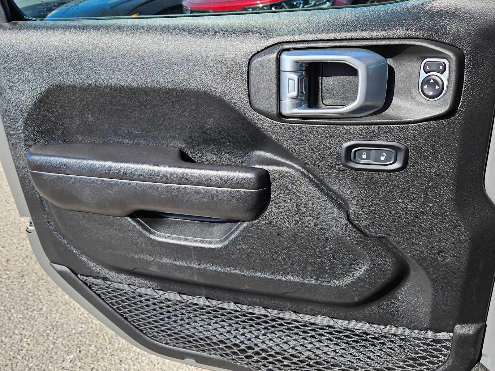 Thumbnail: 2021 Jeep Wrangler - 15