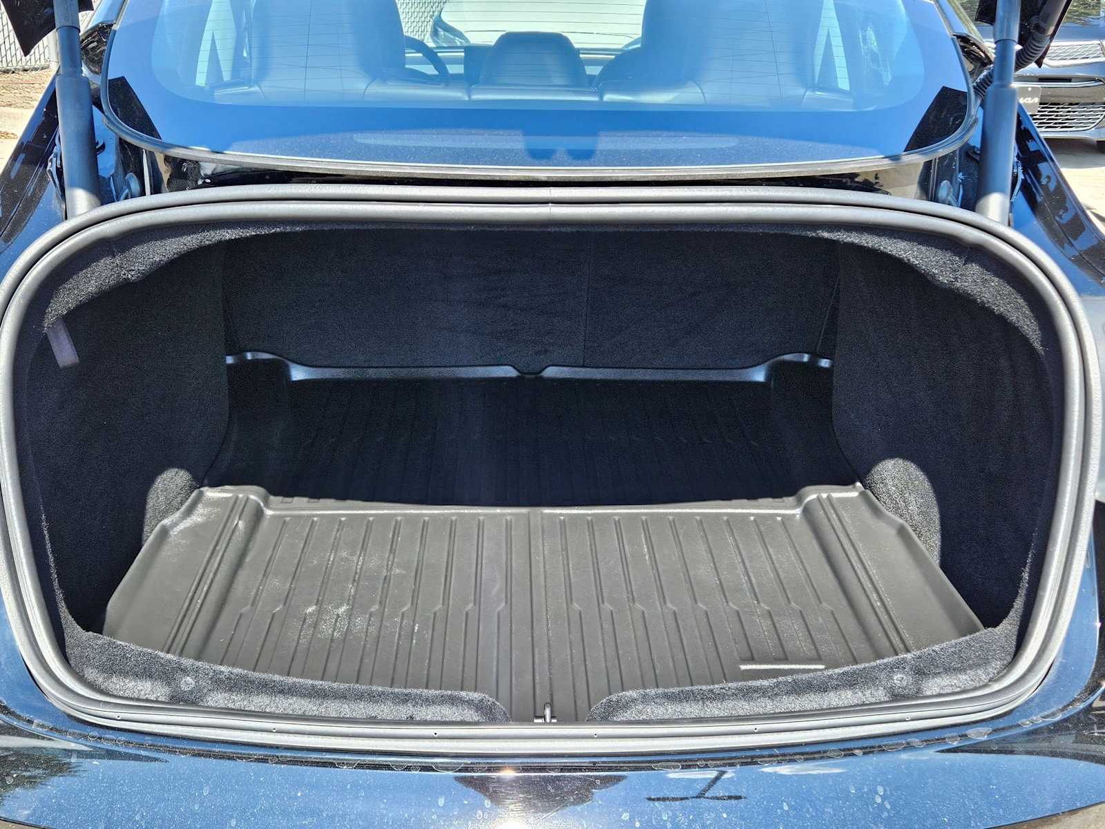 Thumbnail: 2025 Tesla Model 3 - 33