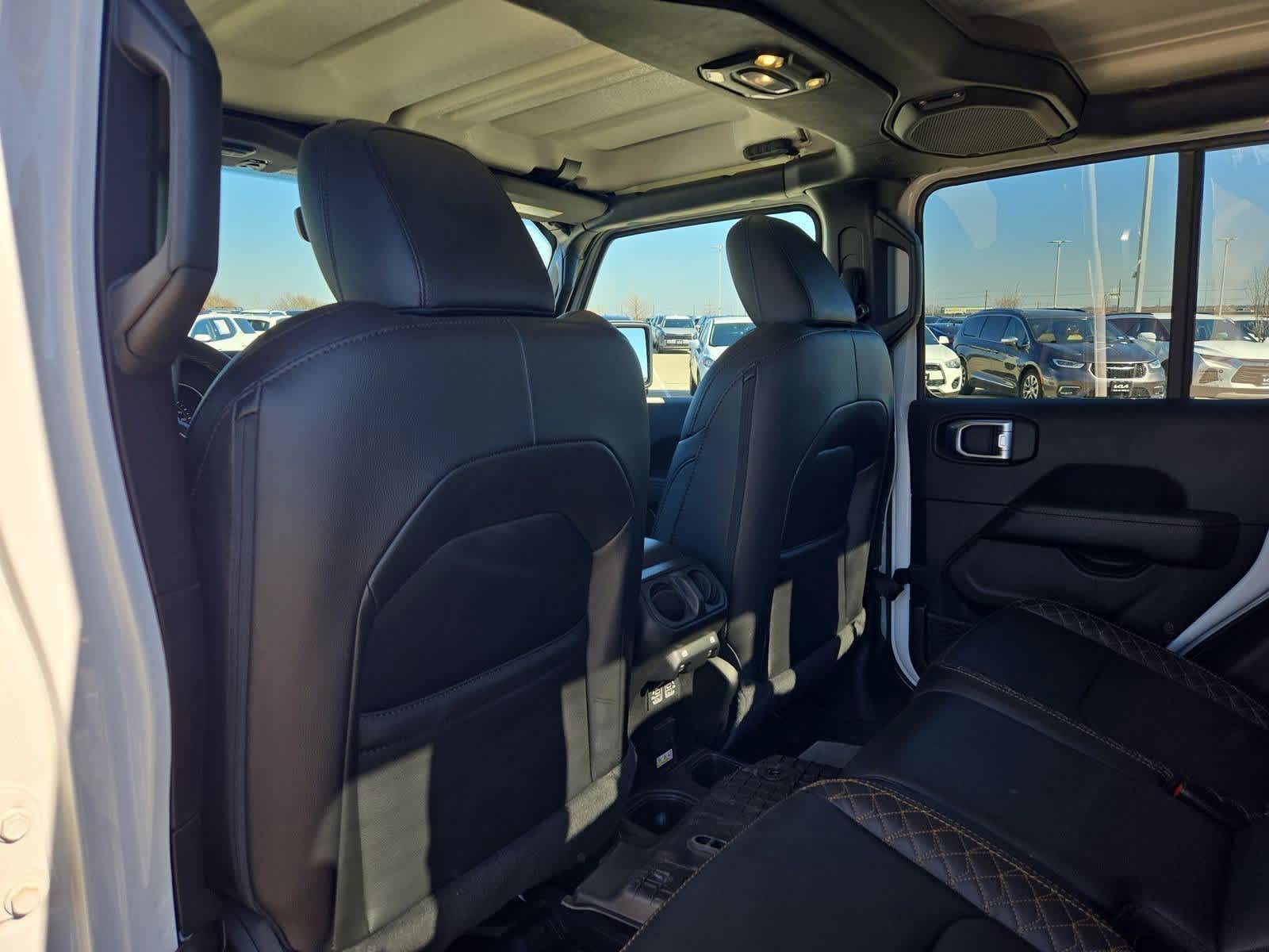 Thumbnail: 2023 Jeep Gladiator - 15