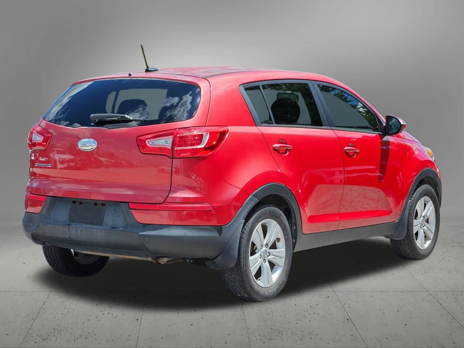 Thumbnail: 2013 Kia Sportage - 5