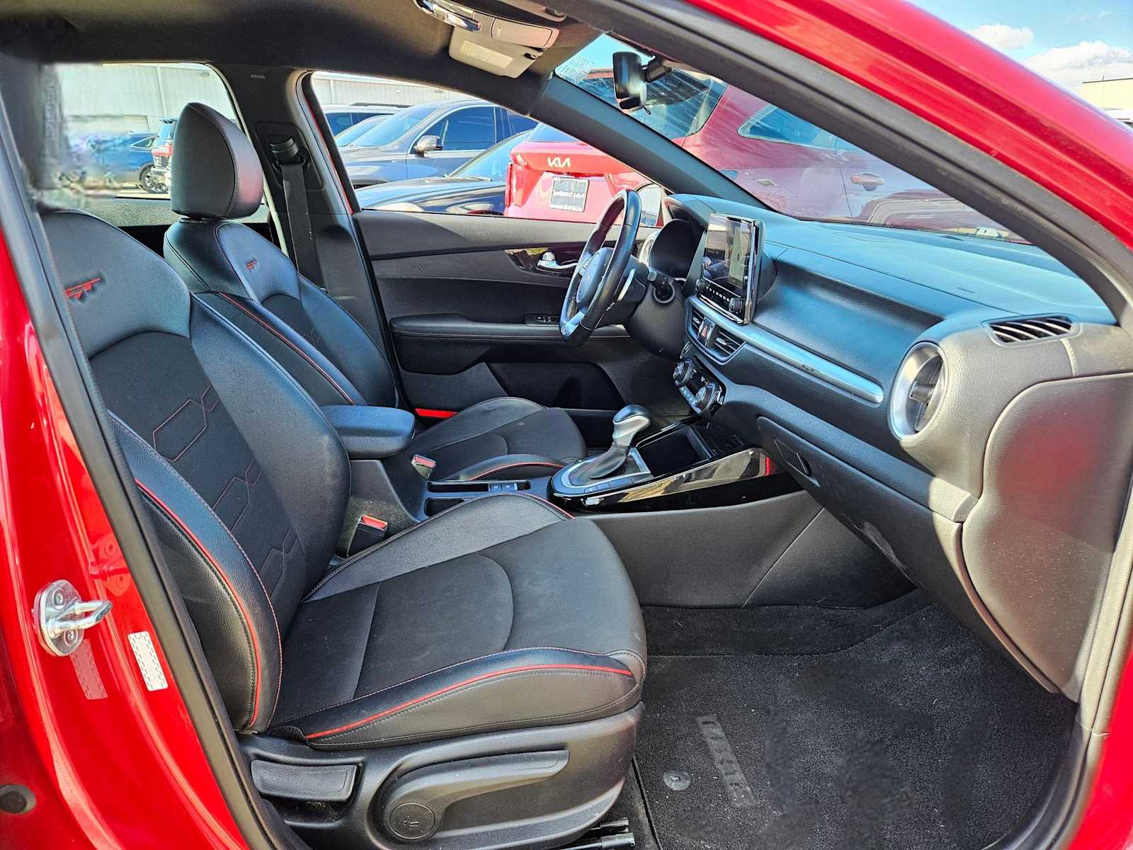 Thumbnail: 2023 Kia Forte - 20