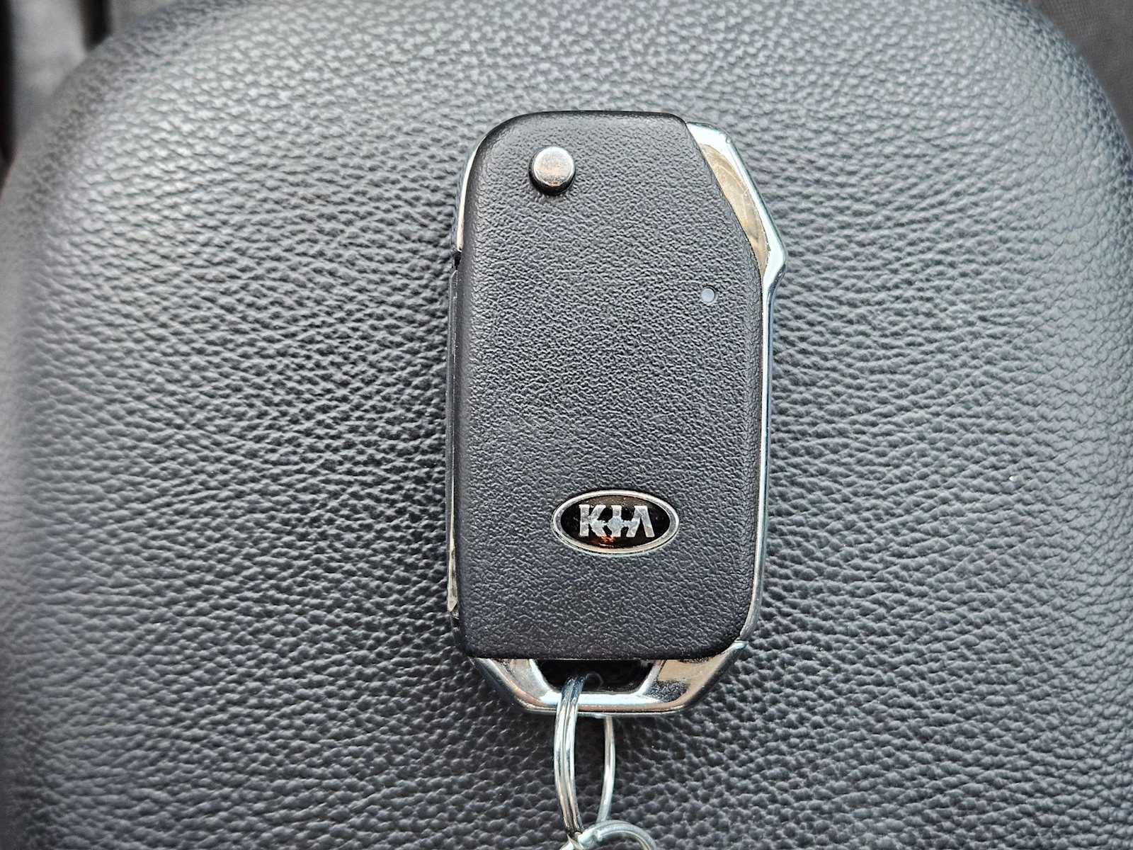 2021 Kia Forte LXS 22