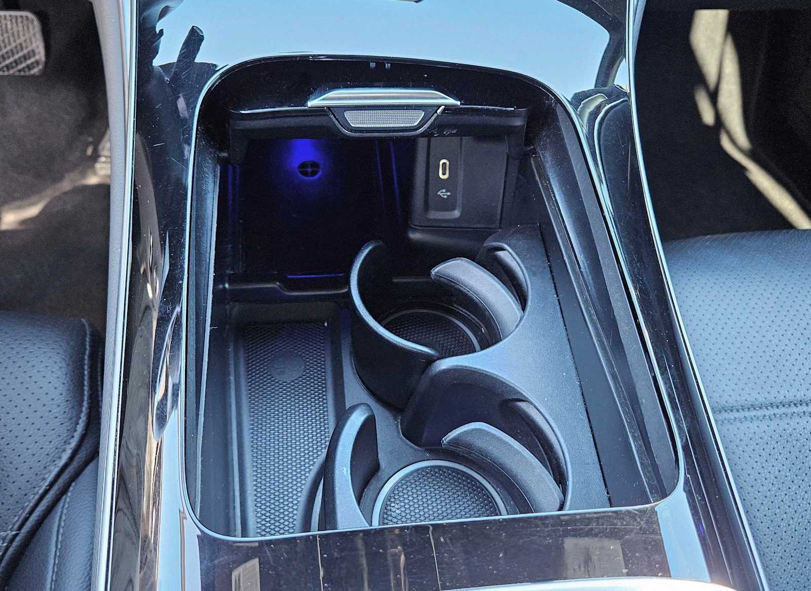 Thumbnail: 2024 Mercedes-Benz GLC - 31