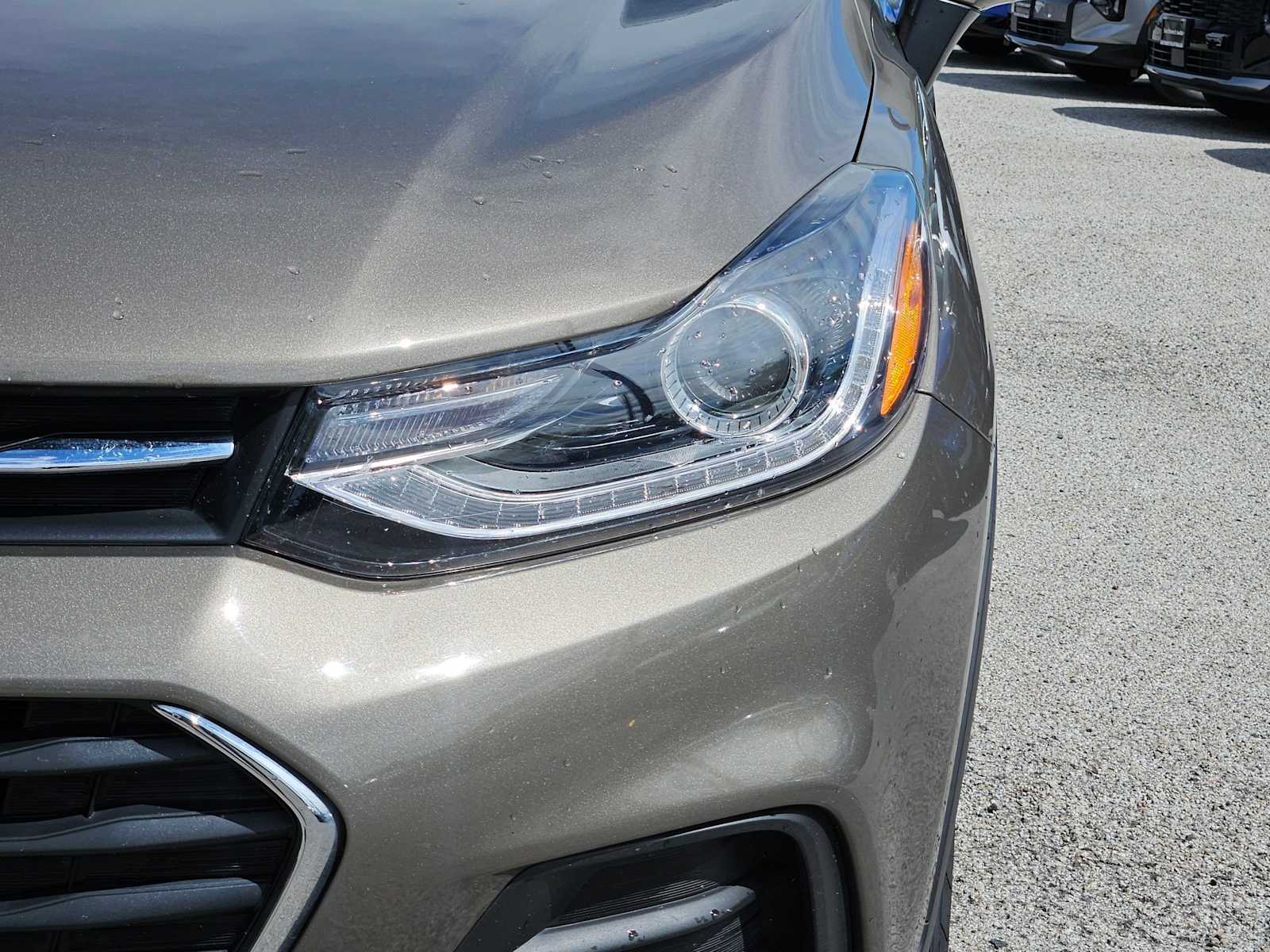 Thumbnail: 2021 Chevrolet Trax - 10