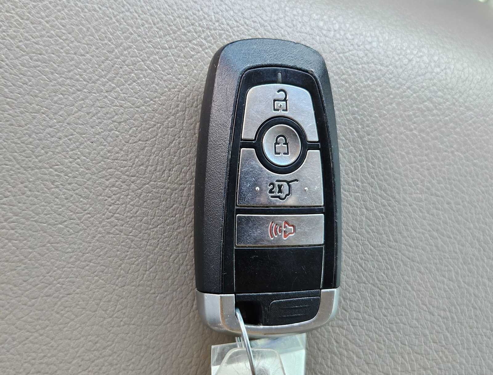 Thumbnail: 2019 Ford Expedition - 26