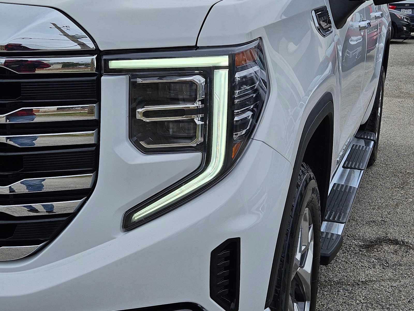 Thumbnail: 2024 GMC Sierra 1500 - 11