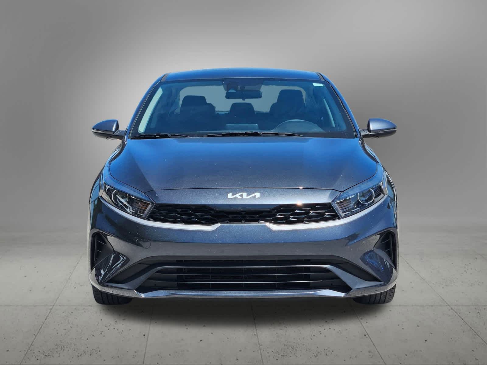 Thumbnail: 2023 Kia Forte - 8