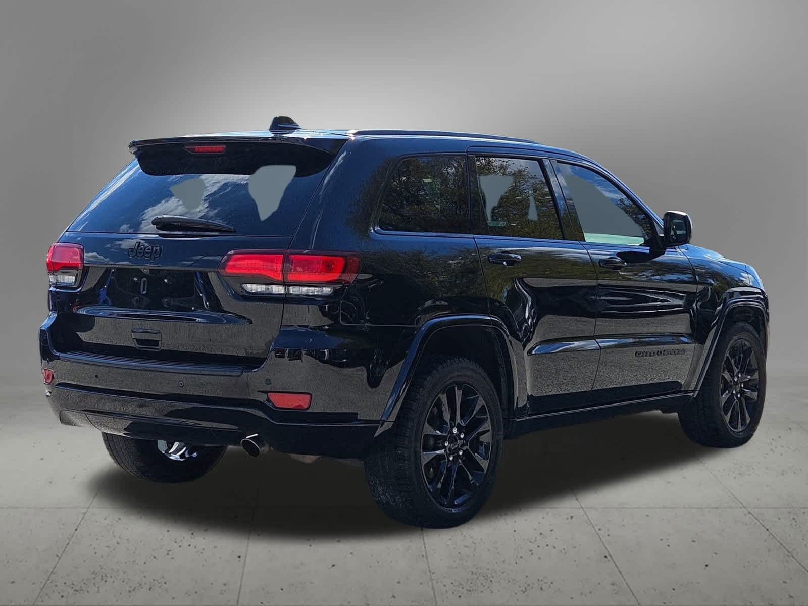 Thumbnail: 2021 Jeep Grand Cherokee - 5