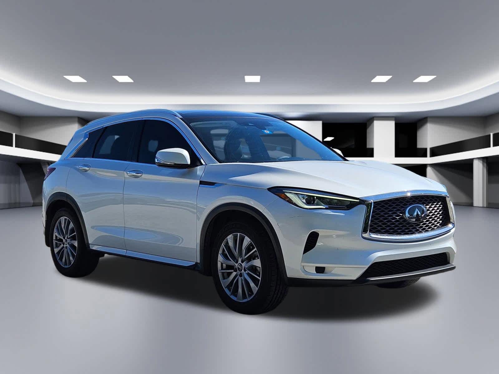 Thumbnail: 2023 INFINITI QX50 - 8