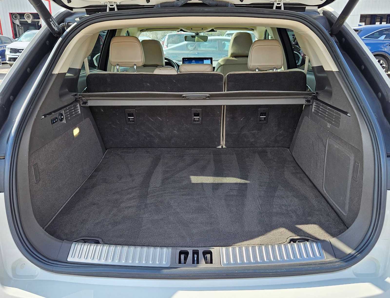 Thumbnail: 2022 Lincoln Nautilus - 33