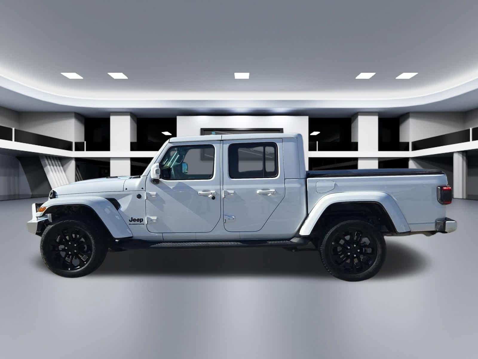 Thumbnail: 2023 Jeep Gladiator - 3