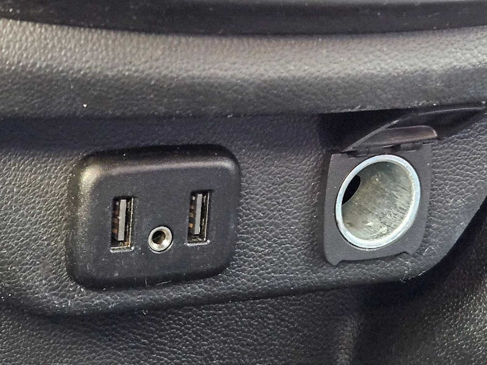 Thumbnail: 2020 Chevrolet Traverse - 29