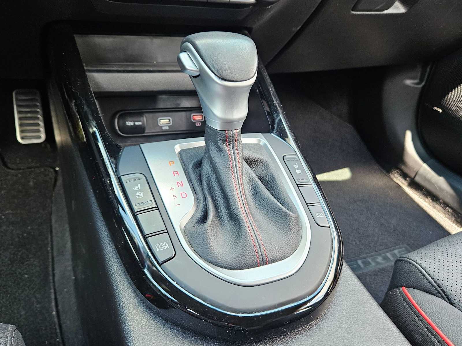 2023 Kia Forte GT 23