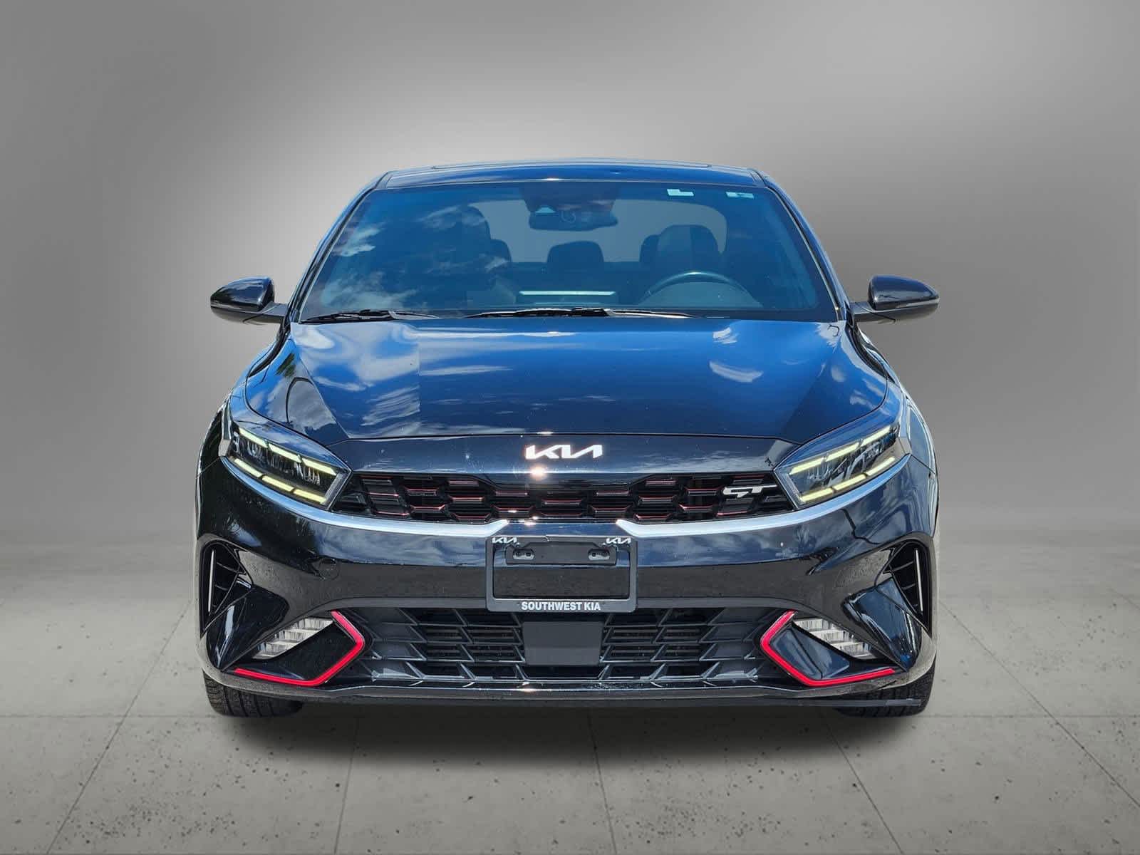 Thumbnail: 2023 Kia Forte - 8