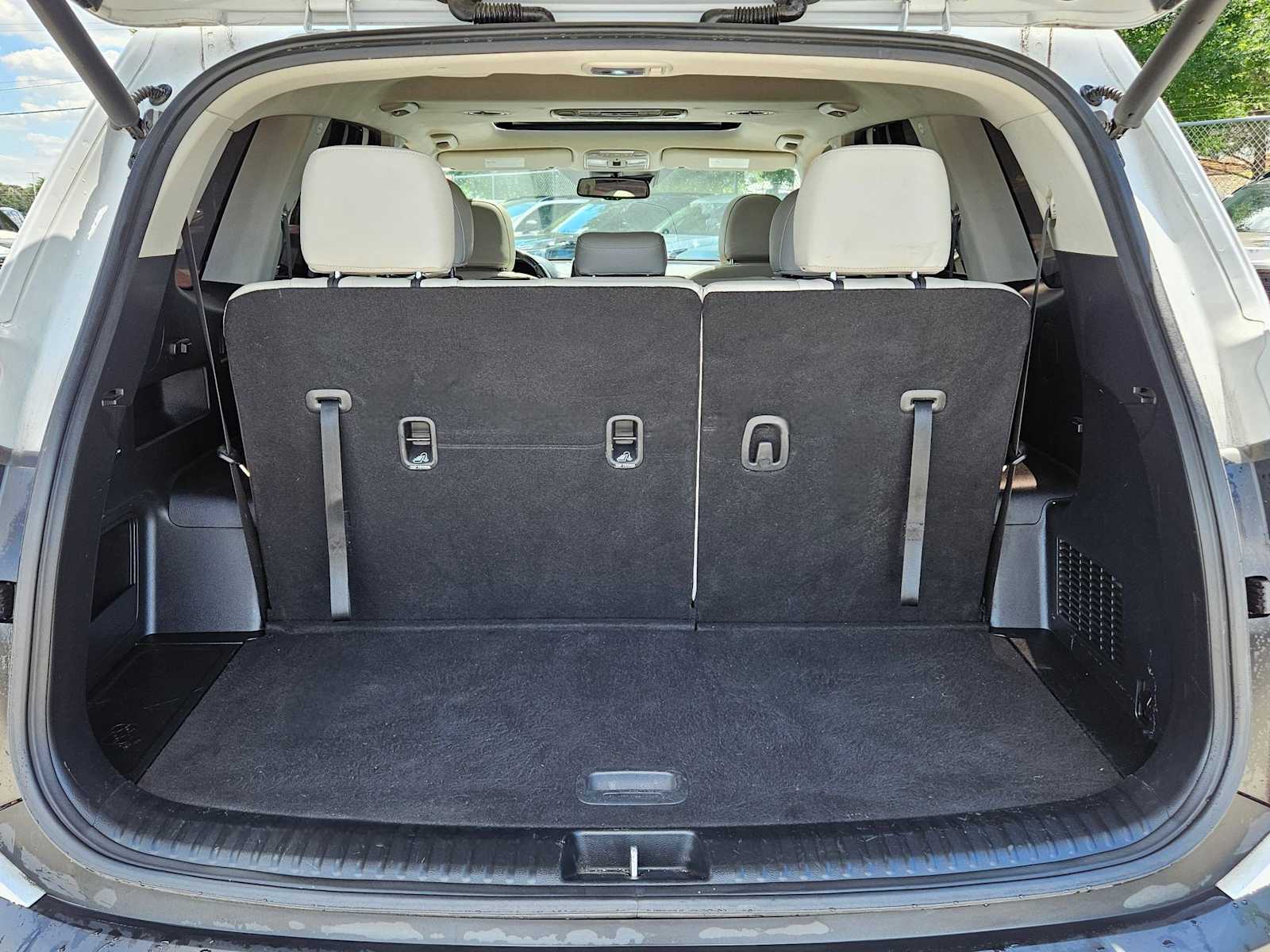 Thumbnail: 2020 Kia Telluride - 31