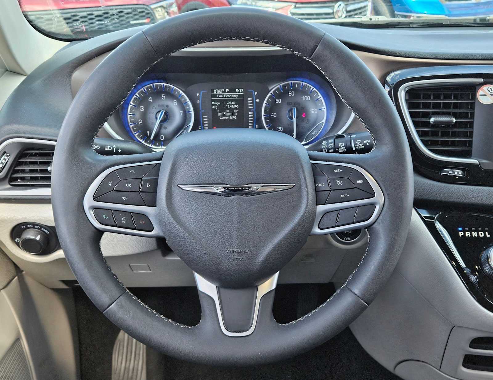 Thumbnail: 2023 Chrysler Voyager - 17