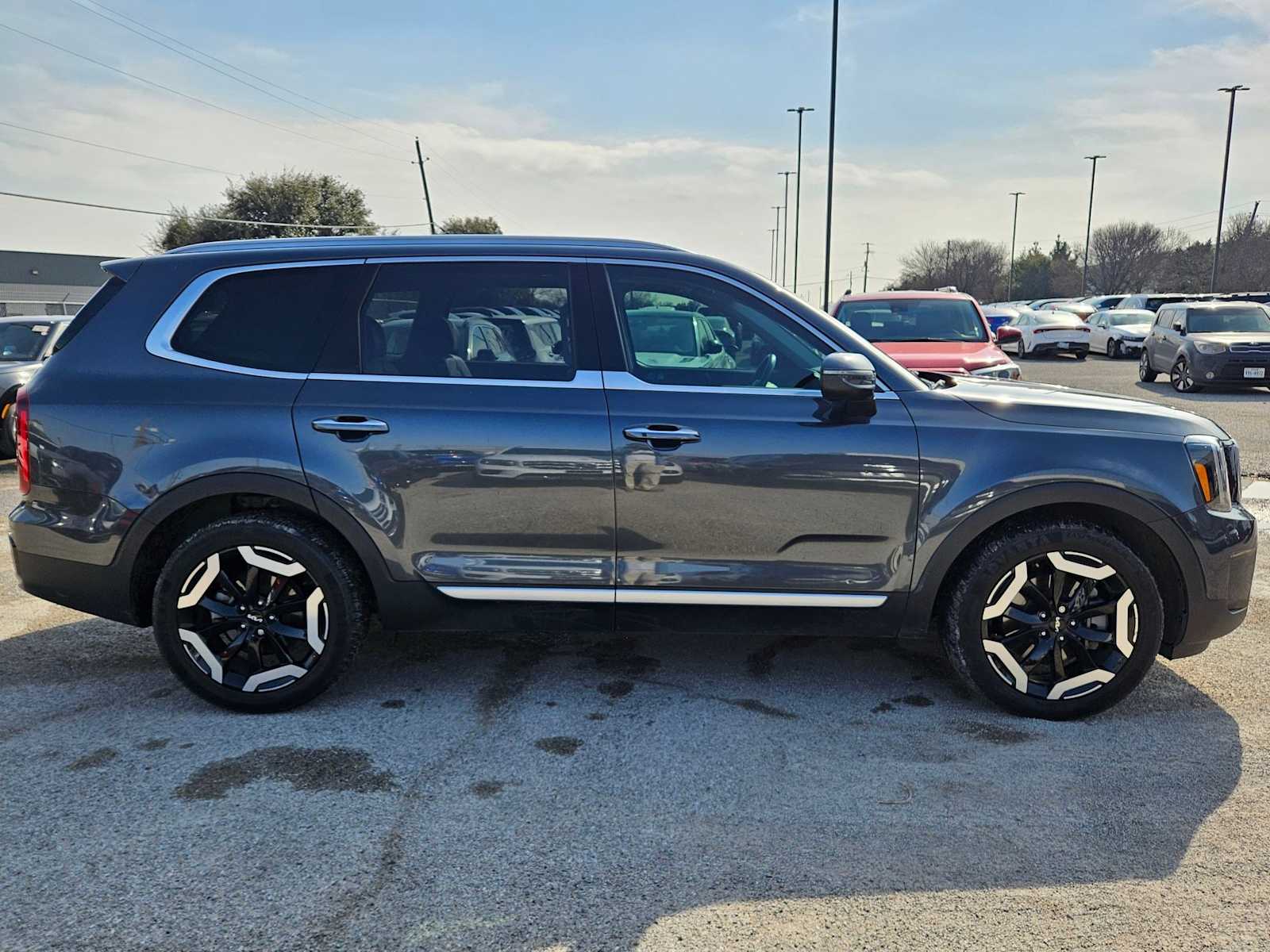 Thumbnail: 2023 Kia Telluride - 9