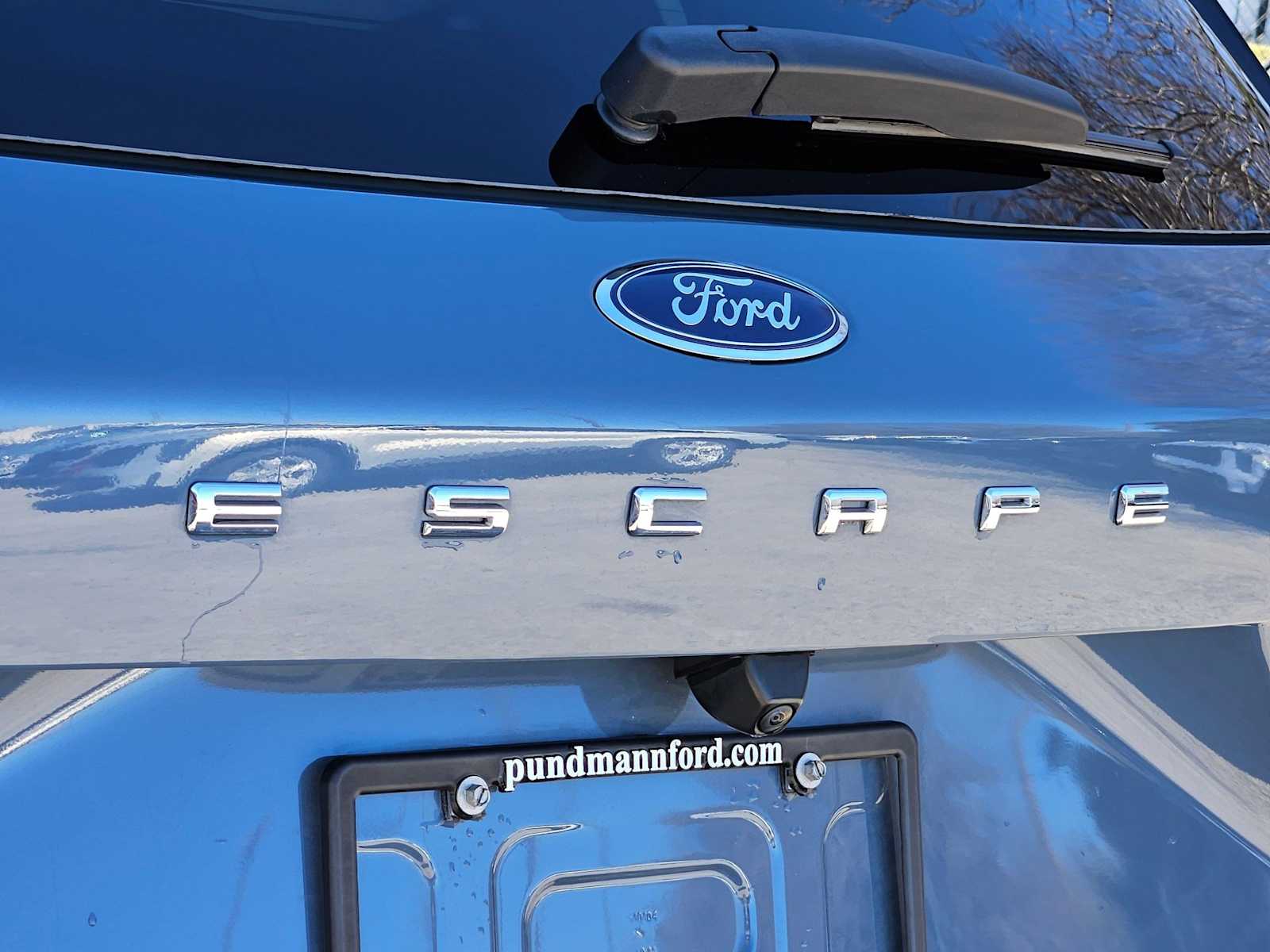 Thumbnail: 2023 Ford Escape - 11