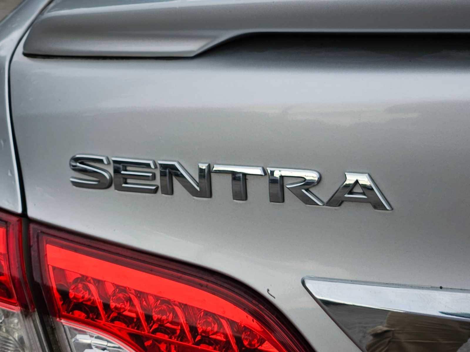 Thumbnail: 2014 Nissan Sentra - 13