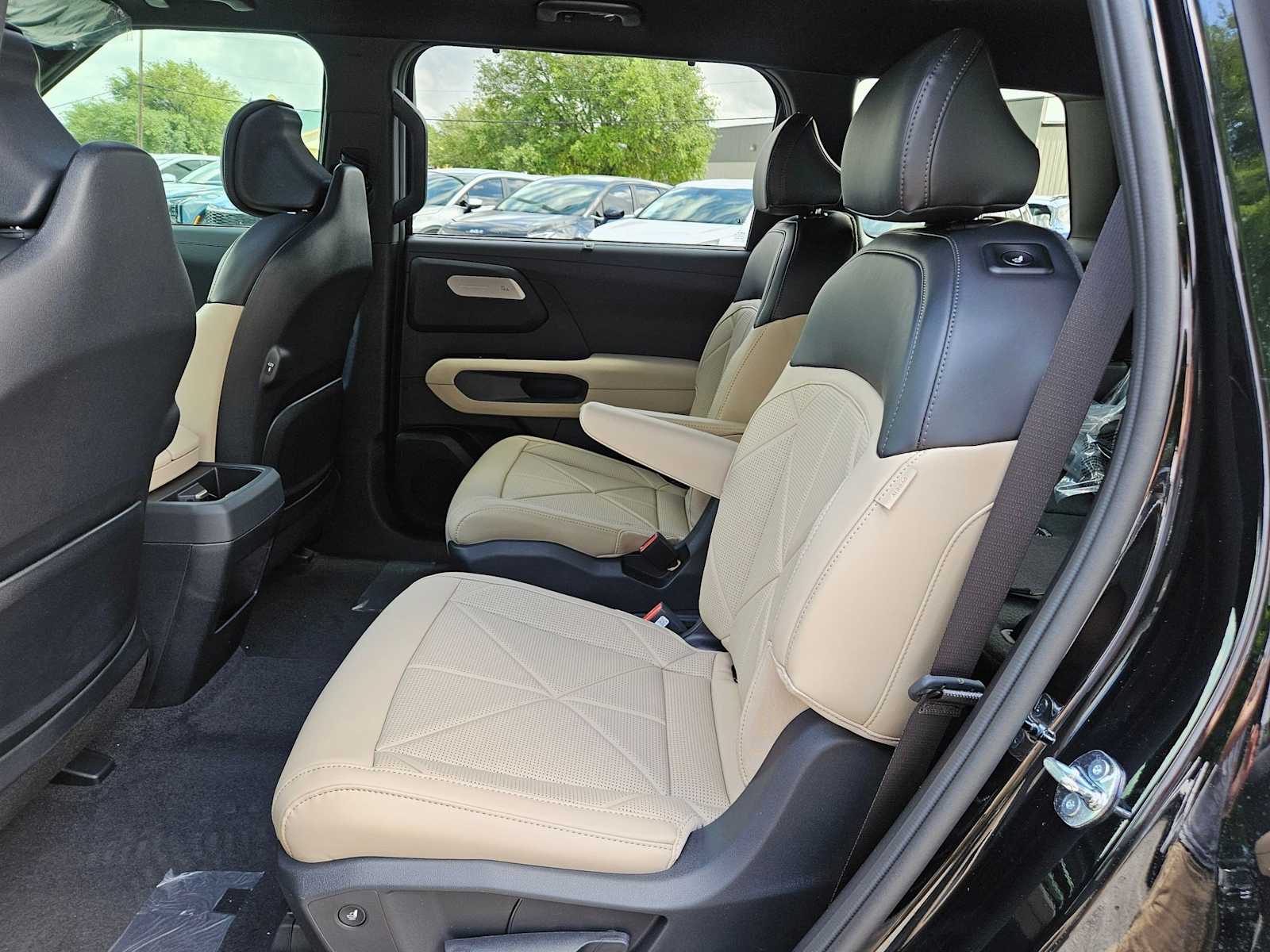 Thumbnail: 2027 Kia Telluride - 21