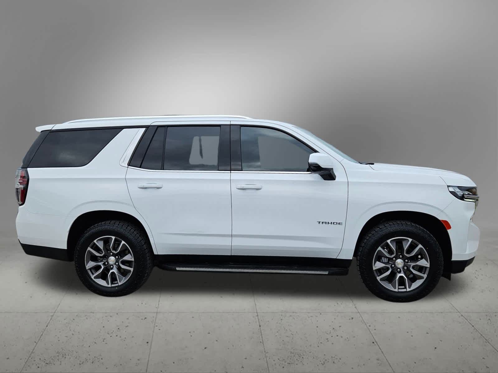 Thumbnail: 2022 Chevrolet Tahoe - 7