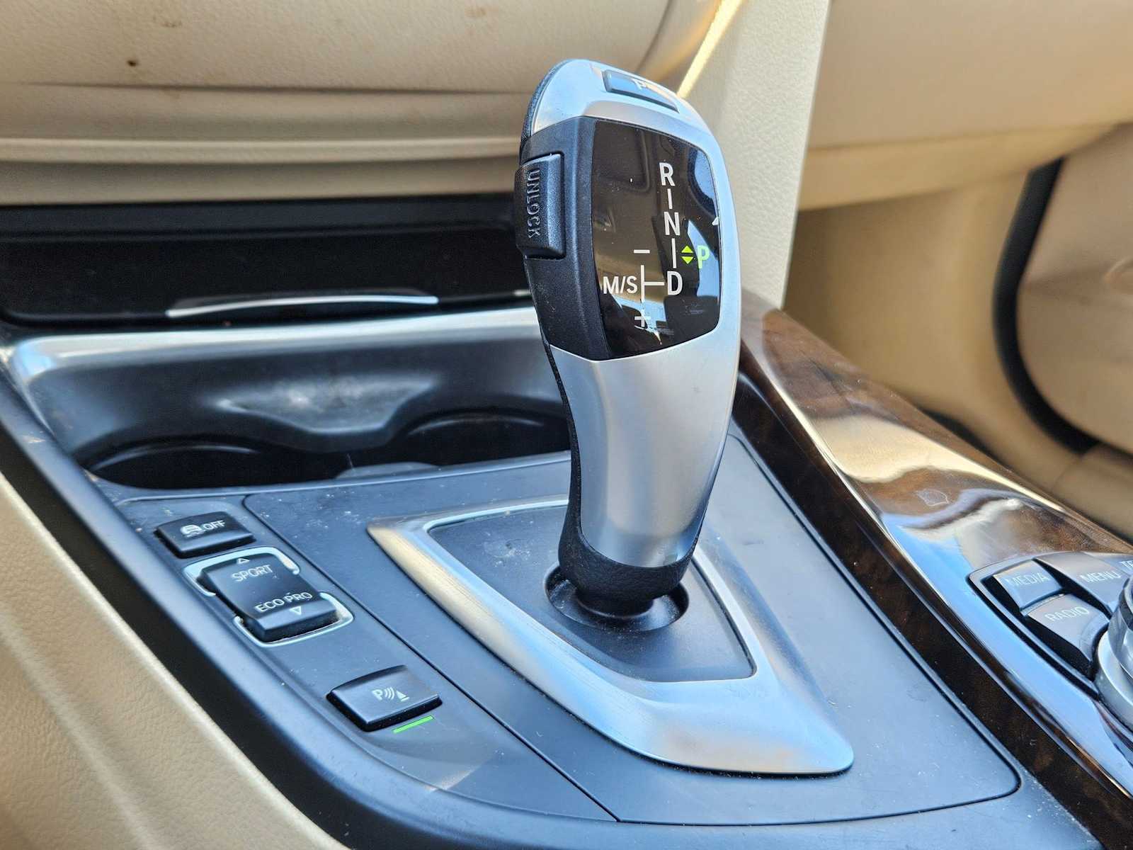 Thumbnail: 2015 BMW 3 Series - 22