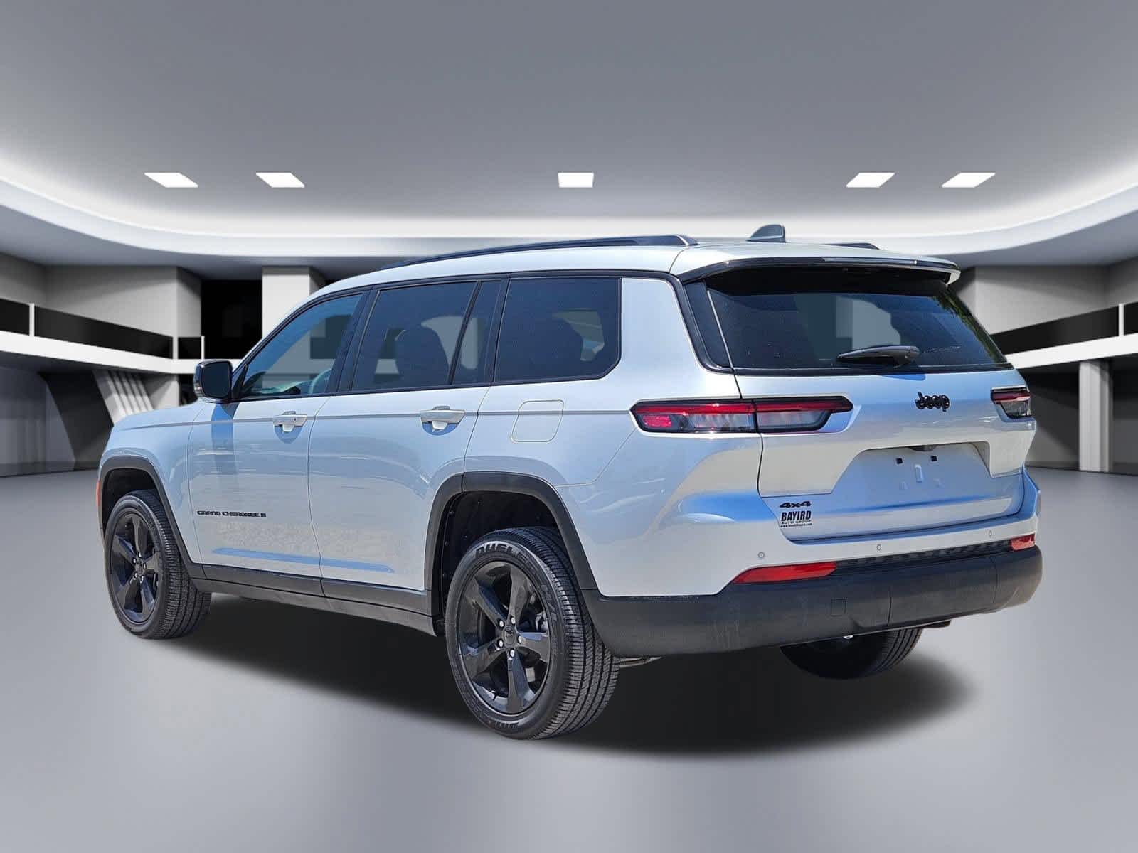Thumbnail: 2025 Jeep Grand Cherokee L - 3