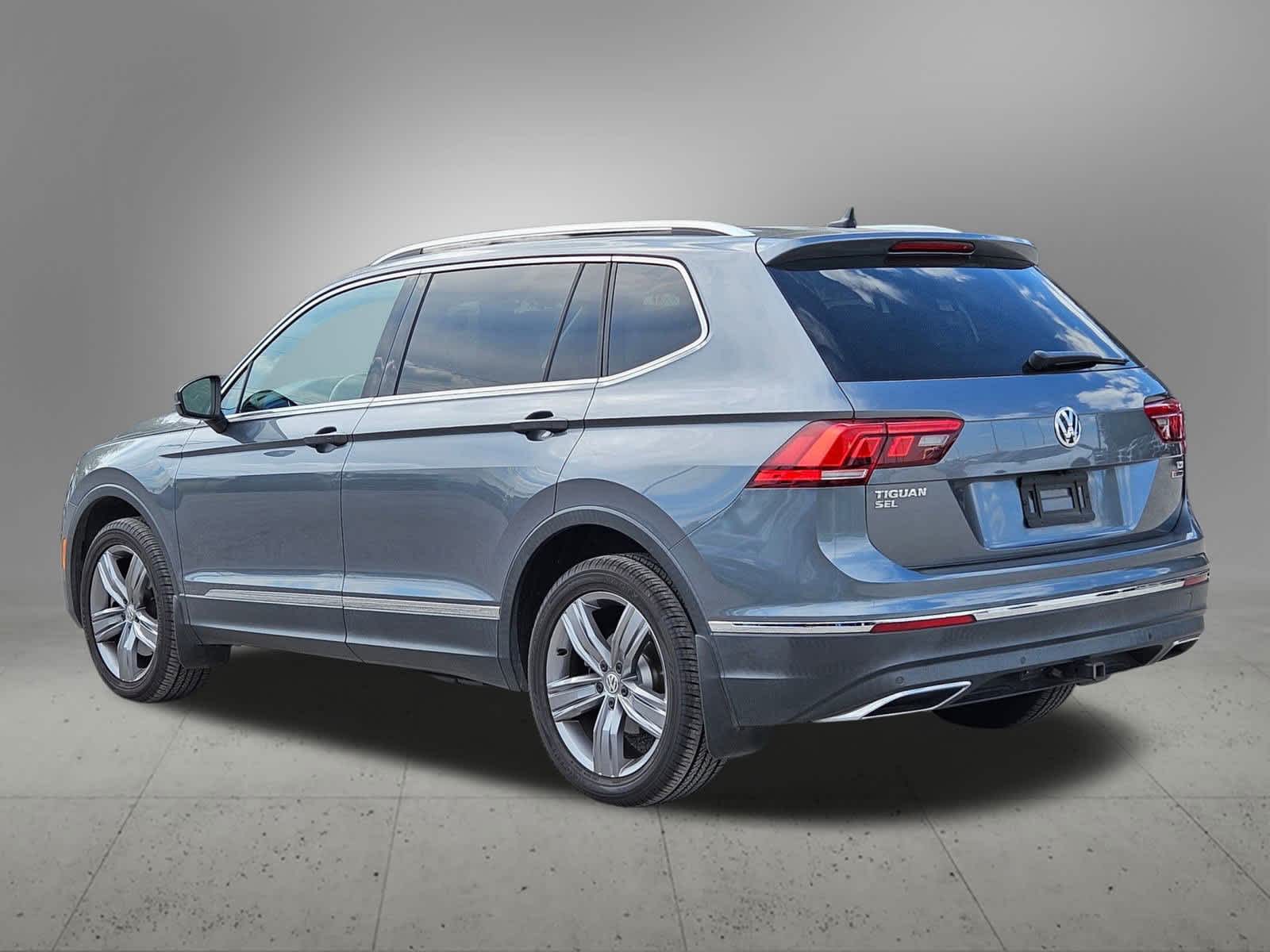 Thumbnail: 2018 Volkswagen Tiguan - 3