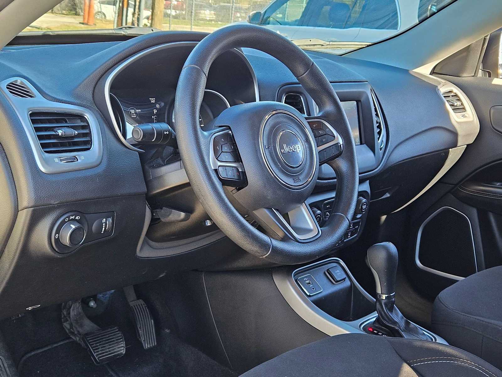 Thumbnail: 2019 Jeep Compass - 2