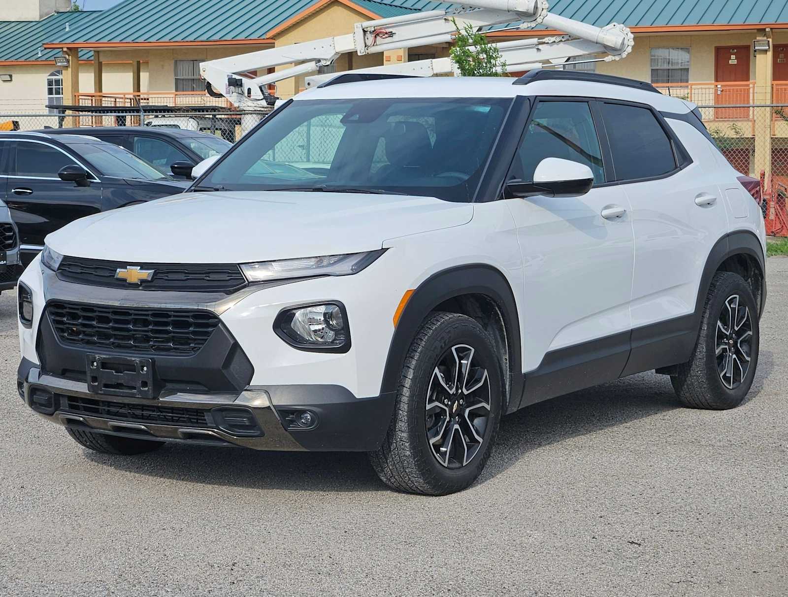 Thumbnail: 2023 Chevrolet TrailBlazer - 10