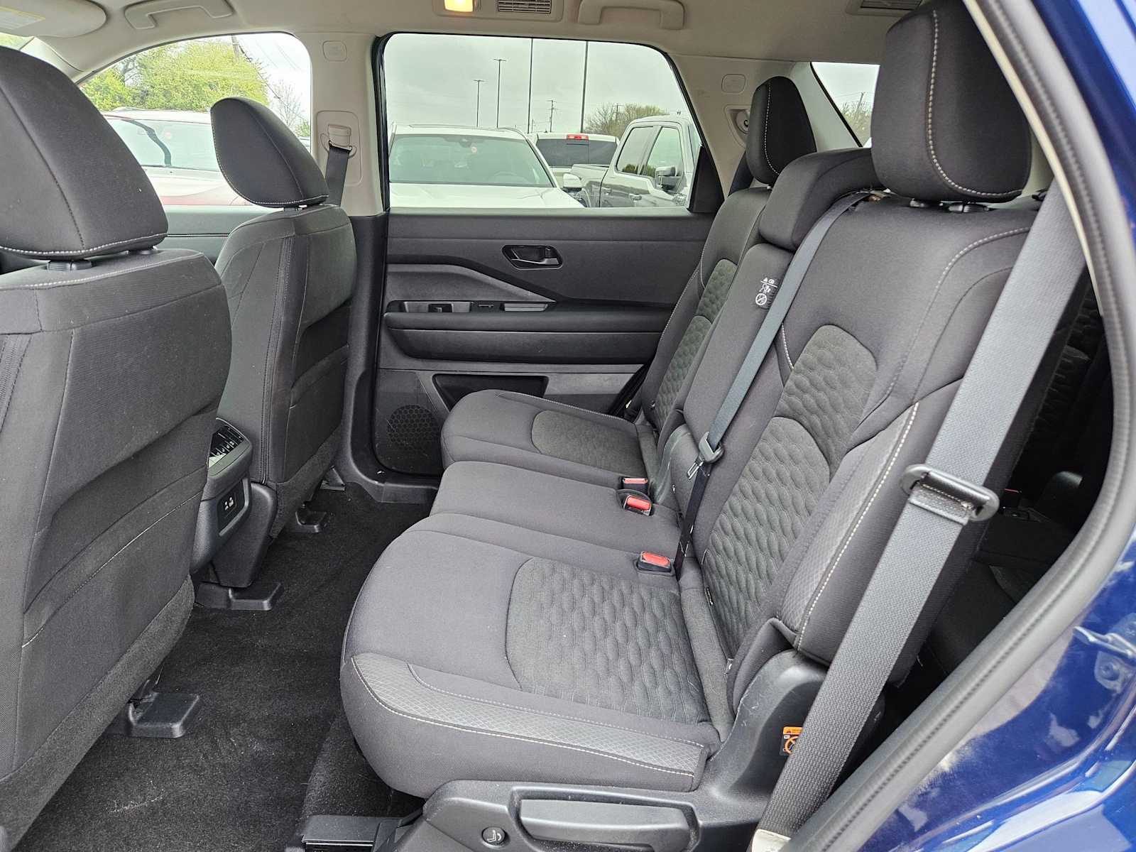 Thumbnail: 2025 Nissan Pathfinder - 17