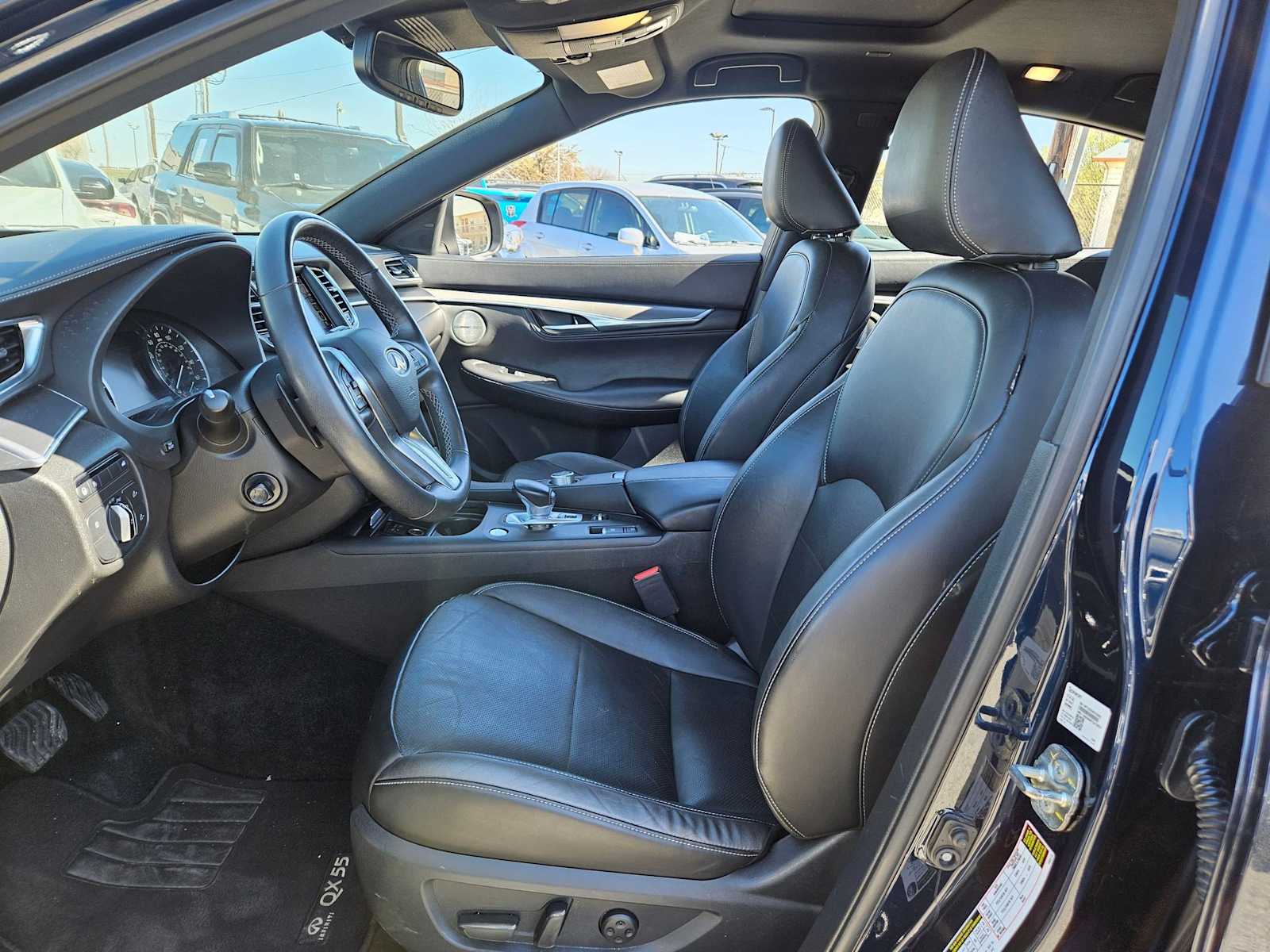 Thumbnail: 2023 INFINITI QX55 - 14