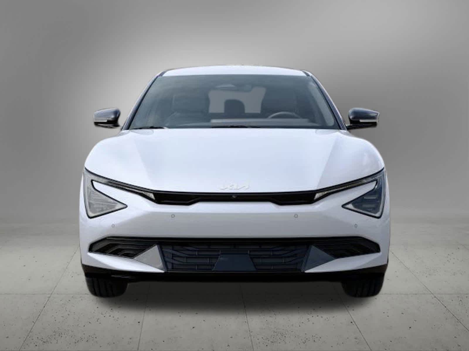 2025 Kia EV6 Wind photo 2