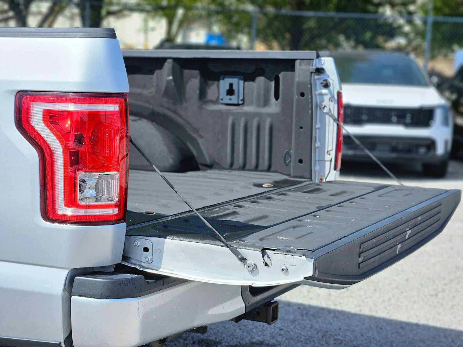 Thumbnail: 2016 Ford F-150 - 22